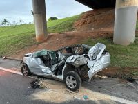 um-homem-morre-e-outro-fica-ferido-em-acidente-na-dutra-em-sao-jose-dos-campos,-sp