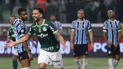 assista-aos-lances-da-goleada-do-palmeiras-sobre-o-gremio-pelo-brasileirao