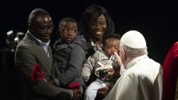 em-mensagem,-papa-afirma:-“o-migrante-e-cristo-que-bate-a-nossa-porta”