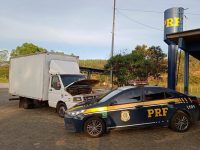 prf-e-pm-impedem-furto-de-carga-em-veiculos-estacionados-em-posto-na-br-381,-em-oliveira