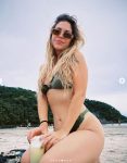 cinturinha-de-pilao,-um-mulherao-e-com-30-anos:-atriz-mirim-de-o-cravo-e-a-rosa-e-uma-das-mais-sexys-hoje