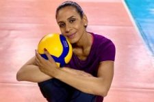 paula-borgo,-ex-atleta-da-selecao-brasileira-de-volei,-morre-aos-29-anos