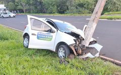 mulher-morre-apos-carro-da-prefeitura-de-descalvado,-sp,-bater-em-poste-em-ribeirao-preto