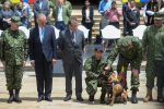 presidente-da-colombia-entrega-medalhas-a-equipes-de-resgate-das-criancas-desaparecidas-na-amazonia