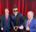 carlinhos-brown-se-apresenta-na-reabertura-do-teatro-sesc-casa-do-comercio-em-salvador