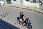 video-mostra-homem-levando-de-moto-menina-de-7-anos-que-foi-estuprada-em-rio-largo,-al