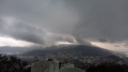 frente-fria-se-afasta-de-santa-catarina-e-deixa-tempo-‘incrivelmente’-instavel