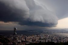 ciclone-‘chacoalha’-tempo-em-sc-e-eleva-risco-de-temporais-no-fim-de-semana