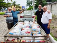 grupo-gotas-de-solidariedade-faz-entrega-de-cestas-basicas-na-catedral-diocesana-nossa-senhora-do-rosario